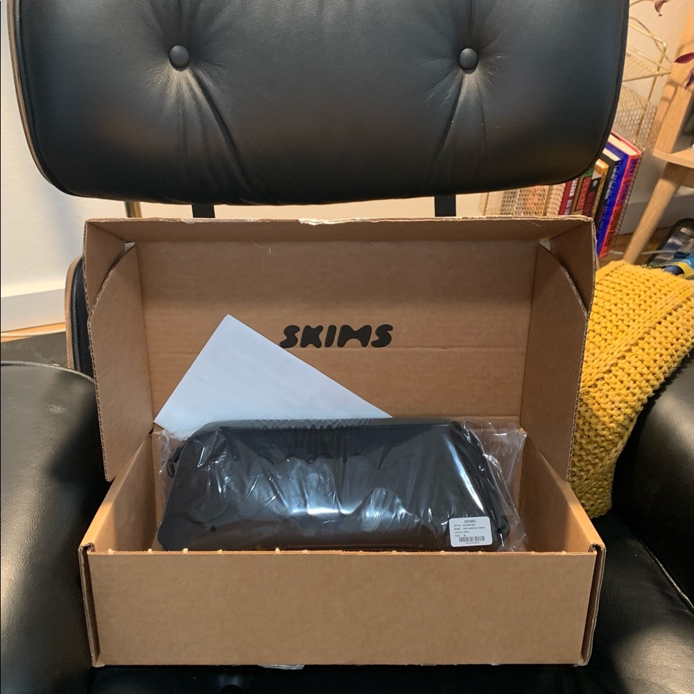 Skims High Waisted BondedThong! Sold Out Item!